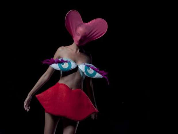 Agatha Ruiz de la Prada levou modelos divertidos à passarela Foto: Gabriel Pecot / Terra Espanha Agatha Ruiz de la Prada levou modelos divertidos à passarela Foto: Gabriel Pecot / Terra Espanha