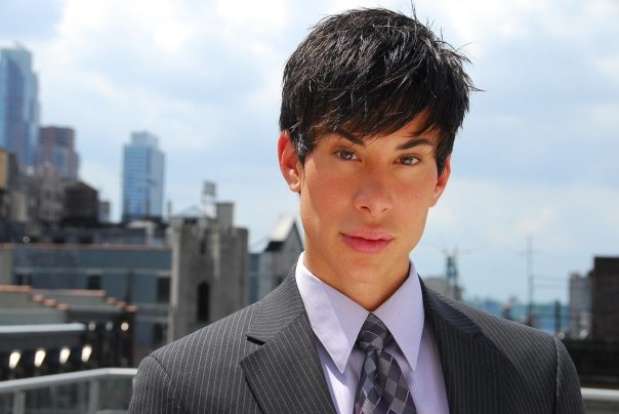 Só no nariz, ele fez cinco cirurgias Foto: Facebook / Divulgação