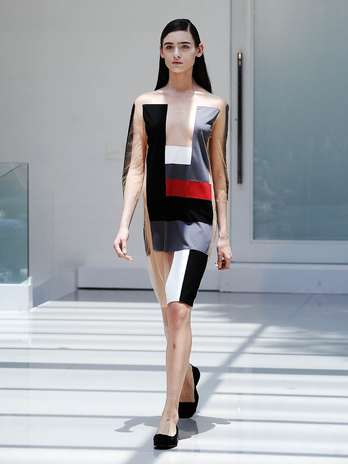 Por isso, a arquitetura urbana deu o ar da graça em estampas de prédios nas saias longas, assim como nos bordados da natureza, como árvores e arbustos Foto: Bruno Santos / Terra