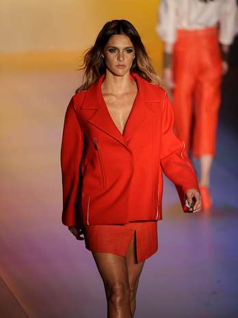 Fernanda Lima abriu a apresentação e arrancou aplausos do público Foto: Bruno Santos / Terra