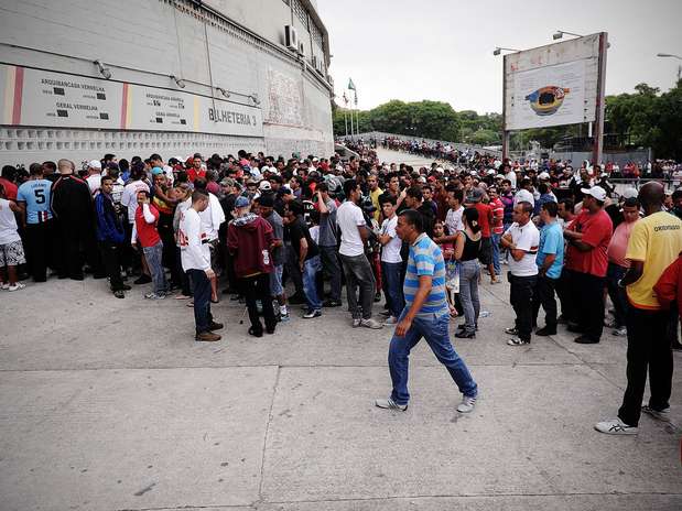 Até o início da tarde desta quinta-feira, mais de 21 mil ingressos já haviam sido vendidos para a partida contra o Náutico Foto: Bruno Santos / Terra