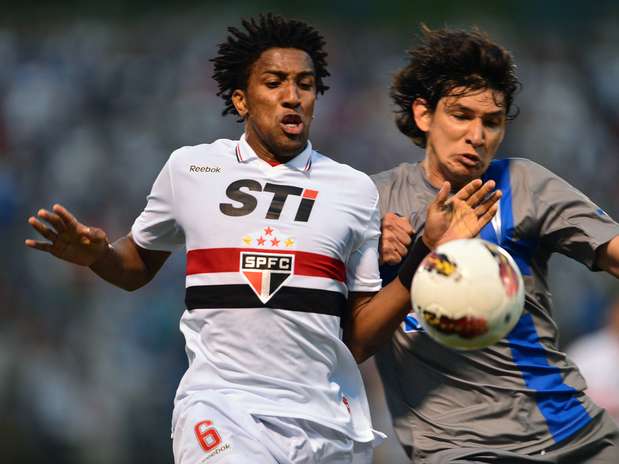 São Paulo cedeu o empate à Católica, mas se classificará à final com um 0 a 0 no Morumbi Foto: AFP