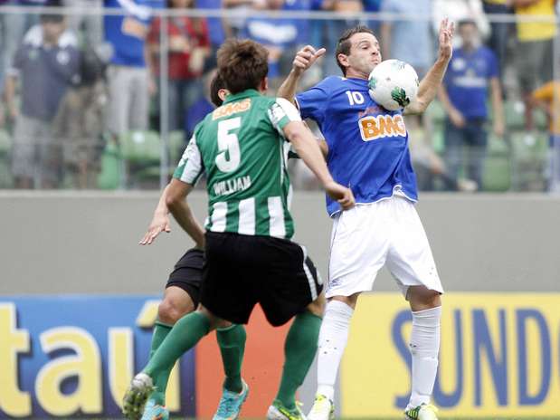 Montillo está na mira do São Paulo para a próxima temporada Foto: Washington Alves/Vipcomm / Divulgação Montillo está na mira do São Paulo para a próxima temporada Foto: Washington Alves/Vipcomm / Divulgação