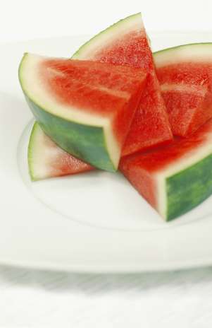 Melancia é um dos superalimentos para mulheres Foto: Getty Images