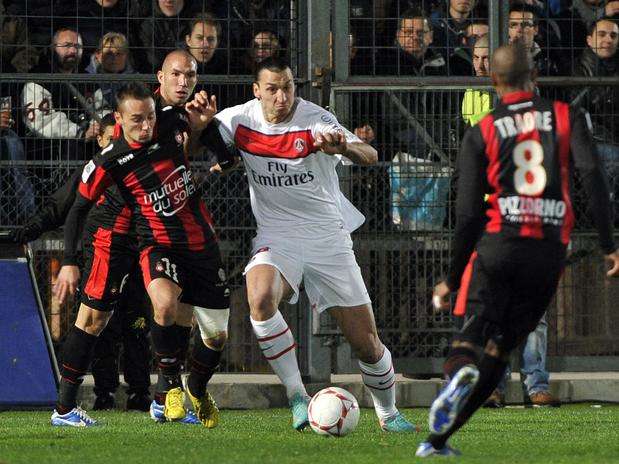 Ibrahimovic não conseguiu dar a vitória ao PSG na casa do Nice Foto: AFP