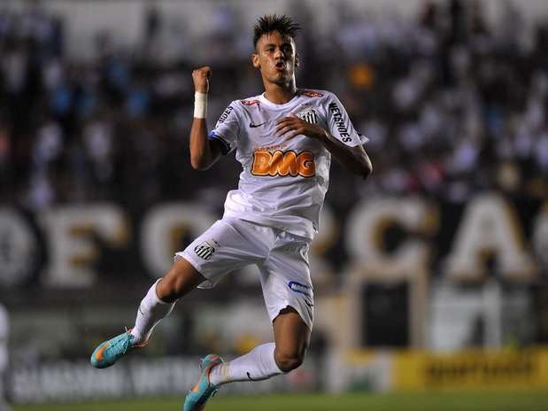 Neymar marcou dois gols e deu uma assistência contra o Palmeiras Foto: Ivan Storti / Agência Lance