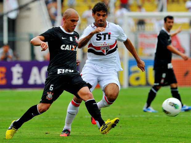 Willian José estava perto do Santos, mas Grêmio atravessou negociação Foto: Edson Lopes Jr / Terra