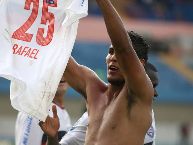 Rafael marcou o único gol da partida deste domingo em Goiânia Foto: Randes Nunes da Cunha / Gazeta Press