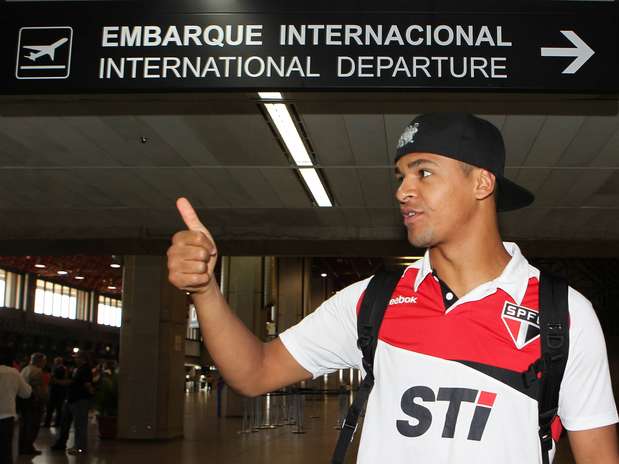 Denilson tem contrato com o São Paulo até a metade de 2013 Foto: Djalma Vassão / Gazeta Press
