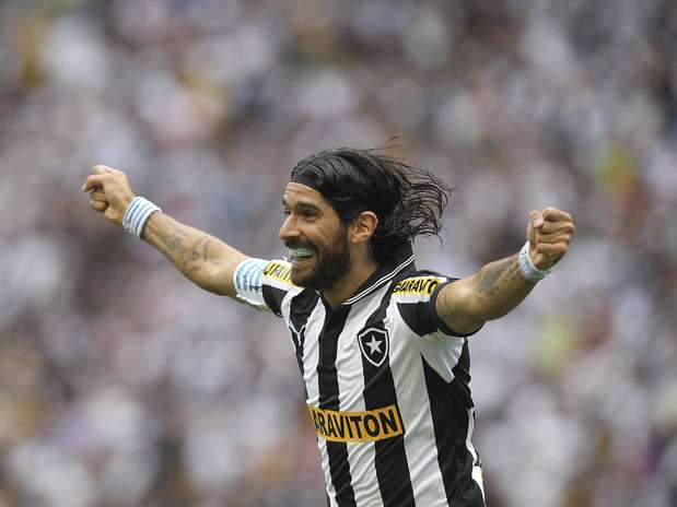 Atacante deve ser emprestado ao Nacional, do Uruguai, para a disputa da Libertadores de 2013 Foto: Getty Images Atacante deve ser emprestado ao Nacional, do Uruguai, para a disputa da Libertadores de 2013 Foto: Getty Images