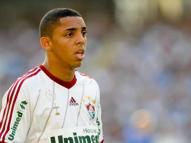 Lateral, 18 anos, se integrará ao elenco do Chelsea a partir da metade de 2013 Foto: Bia Figueiredo/Photocamera / Divulgação Lateral, 18 anos, se integrará ao elenco do Chelsea a partir da metade de 2013 Foto: Bia Figueiredo/Photocamera / Divulgação