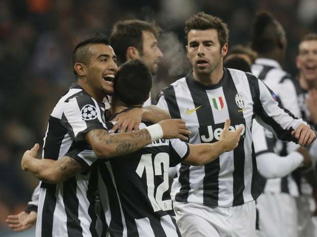 Juventus venceu com gol contra e confirmou classificação às oitavas de final Foto: AP