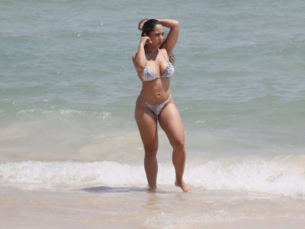 E apareceu tomando espumante em algumas fotos Foto: Gabriel Rangel/Agnews