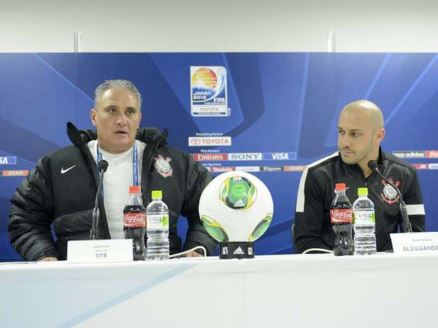 No Corinthians desde 2008, lateral Alessandro será o capitão no Mundial Foto: Ricardo Matsukawa / Terra