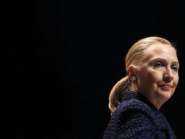 Hillary Clinton adoeceu com um vírus no estômago no último final de semana e foi forçada a cancelar uma viagem ao Oriente Médio e ao norte da África Foto: Kevin Lamarque / Reuters