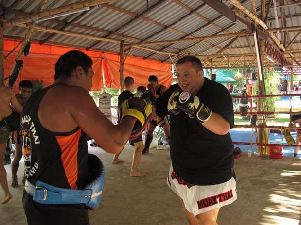 No almoço, as frituras foram substituídas por frango grelhado, legumes e arroz integral Foto: Facebook / Divulgação