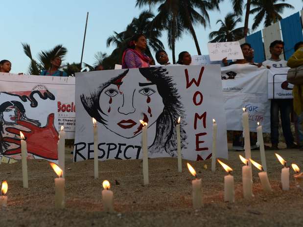 Protestos contra casos de estupro têm se multiplicado na Índia após uma jovem ser violentada dentro de um ônibus na capital no começo de dezembro Foto: AFP