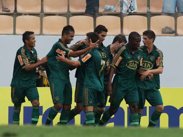 Com dois de Vinícius e dois de João Pedro, Palmeiras estreou com resultado tranquilo contra sergipanos Foto: Marcos Bezerra / Futura Press