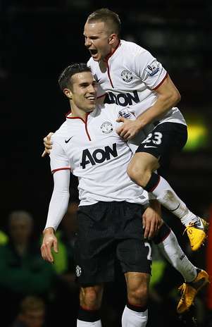 Van Persie evitou a derrota do Manchester United Foto: AP Van Persie evitou a derrota do Manchester United Foto: AP