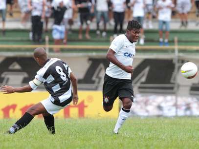Time de Piracicaba marcou duas vezes em falhas do goleiro Caíque, mas Corinthians buscou o 2 a 2 Foto: Célio Messias / Agência Lance