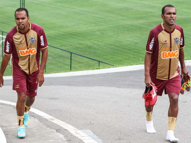 Alecsandro destacou o sonho de poder jogar ao lado de Richarlyson Foto: Bruno Cantini/ CAM / Divulgação Alecsandro destacou o sonho de poder jogar ao lado de Richarlyson Foto: Bruno Cantini/ CAM / Divulgação