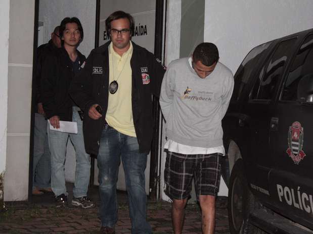 Preso ontem, Arruda fez exame de corpo de delito no IML e depois foi ao 91º DP Foto: Luiz Claudio Barbosa / Futura Press Preso ontem, Arruda fez exame de corpo de delito no IML e depois foi ao 91º DP Foto: Luiz Claudio Barbosa / Futura Press