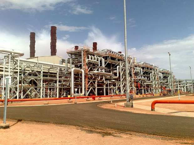 Imagem de arquivo mostra o campo de gás ocupado; testemunha diz que radicais conheciam bem o local Foto: AFP
