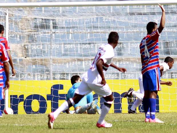 Com dois gols no começo do jogo, São Paulo venceu Fortaleza por 4 a 0 e passou às quartas de final Foto: Bê Caviquioli / Futura Press