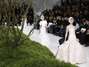 Tecidos acetinados dominaram apresentação da Dior em Paris Foto: AP