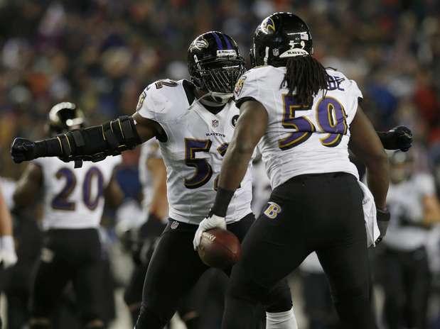 Jogadores do Baltimore Ravens comemoram a vitória Foto: Reuters