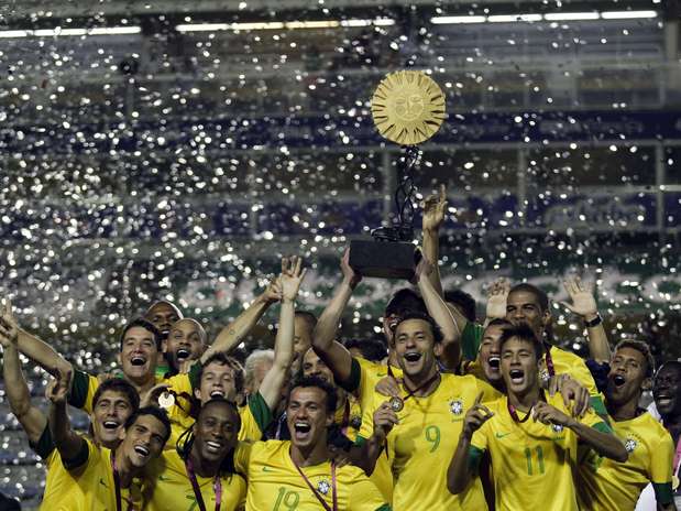 GAL - Superclássico das Américas: Brasil com troféu Foto: AP