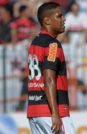 Cleber Santana pode estar de saída do Flamengo Foto: Mauro Pimentel / Terra