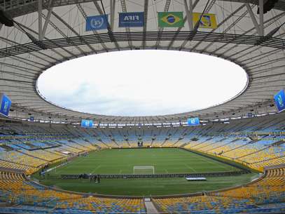Concessão do Maracanã fica ameaçada após Cabral desistir de demolições