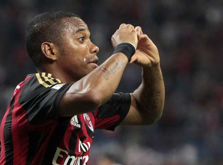 Fla libera negociação com Robinho, mas conversa não avança