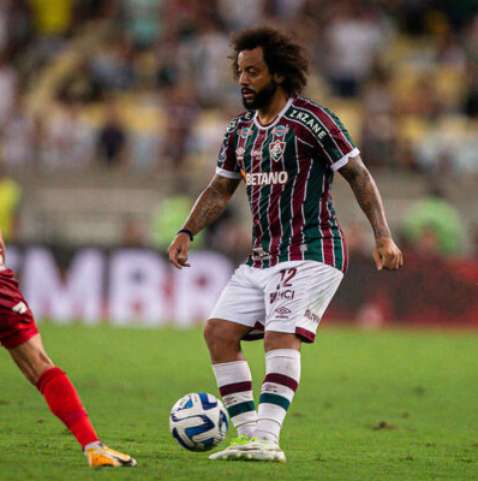 Fluminense forja virada épica sobre o Internacional e volta à final da  Libertadores