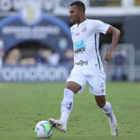 Atuações do Santos: time tem noite pouco inspirada contra o Goiás