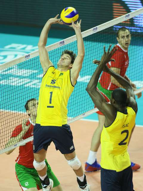 Brasil vence Catar e continua 100% no Mundial de vôlei masculino - Diário  de Suzano