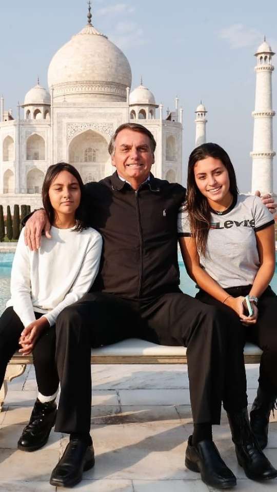 Enteada de Bolsonaro: saiba quem é a filha mais velha da primeira