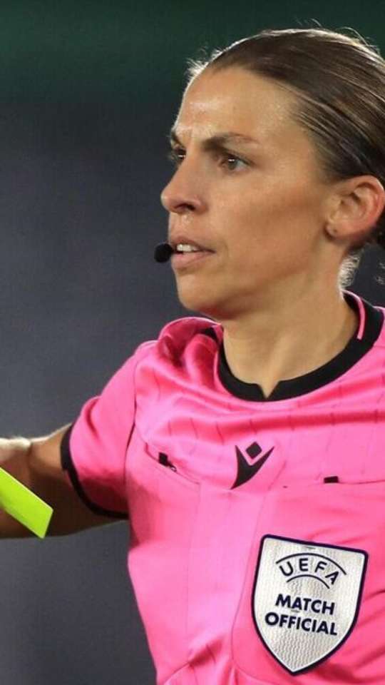 Taça de Itália terá primeiro trio de arbitragem feminino - Renascença