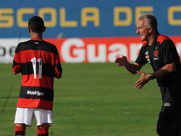 Dorival ignora proximidade com torcida: estou no futebol há 30 anos