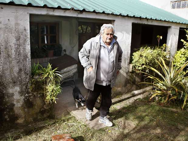 Presidente do Uruguai, JosÃ© Mujica, em sua chÃ¡cara perto de MontevidÃ©uÂ  Foto: EFE