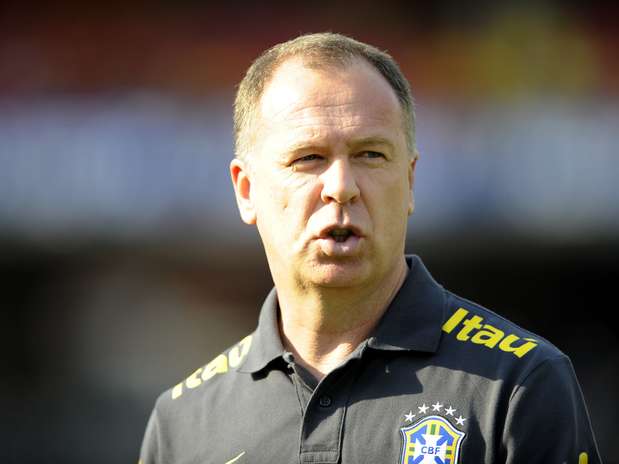 Reunião nesta segunda pode definir ida de Mano Menezes ao Flamengo