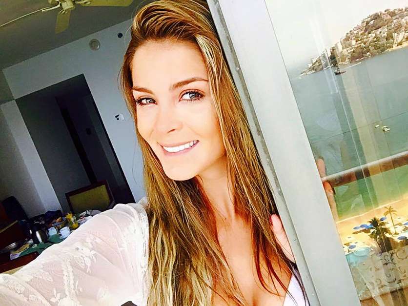 laura-spoya-finalista-miss-peru-5.jpg