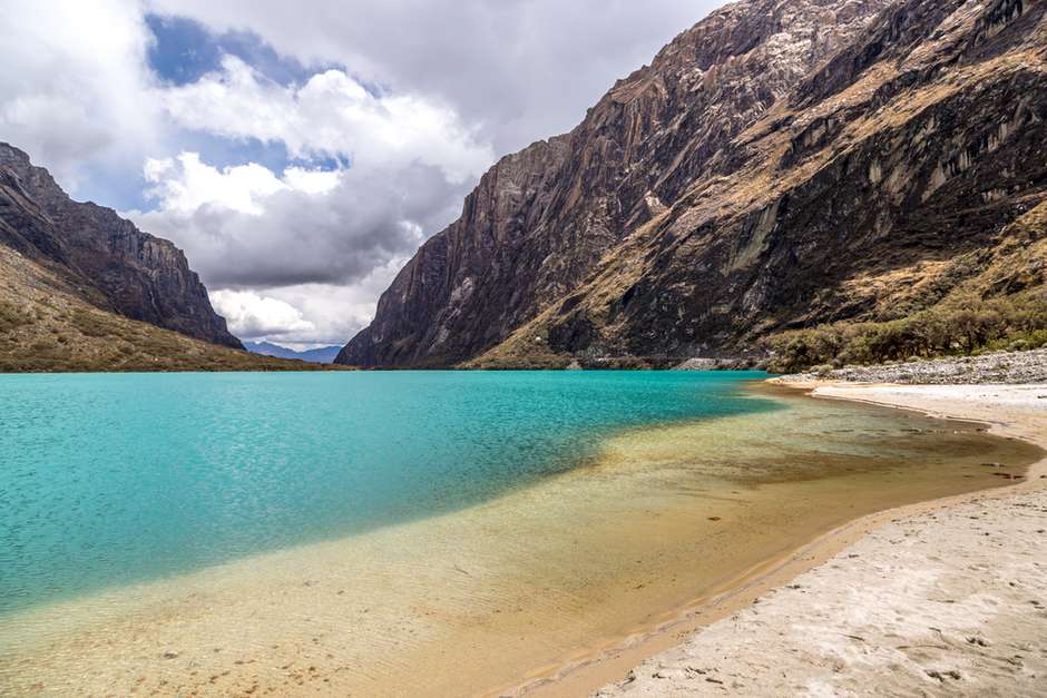 Seus lagos azuis-turquesa são incríveis! Foto: Shutterstock / PureViagem