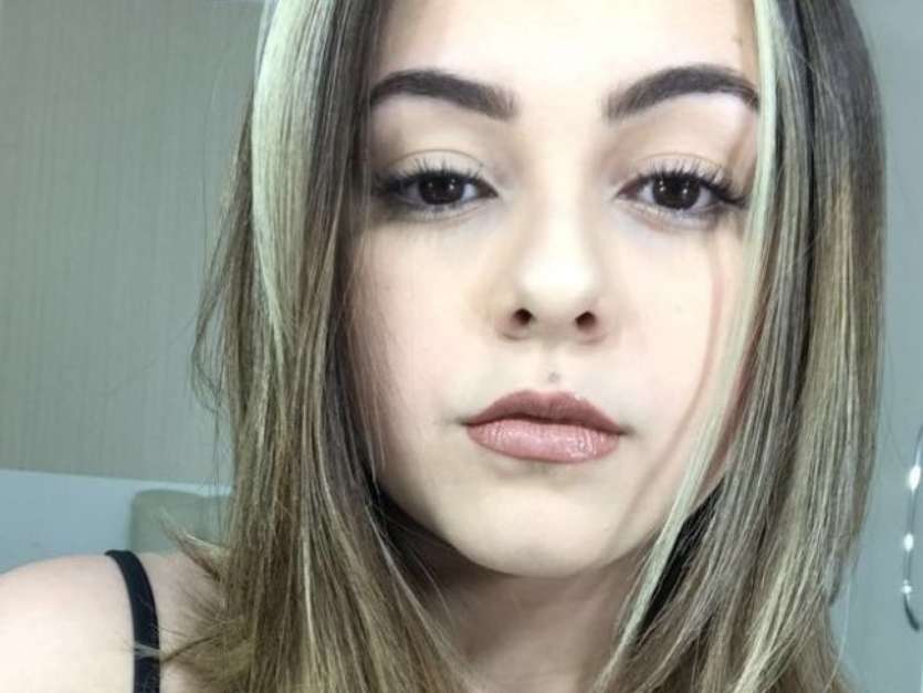 Klara Castanho foi elogiada pelo novo visual: 'Que linda' Foto: Reprodução, Instagram Klara Castanho / PurePeople