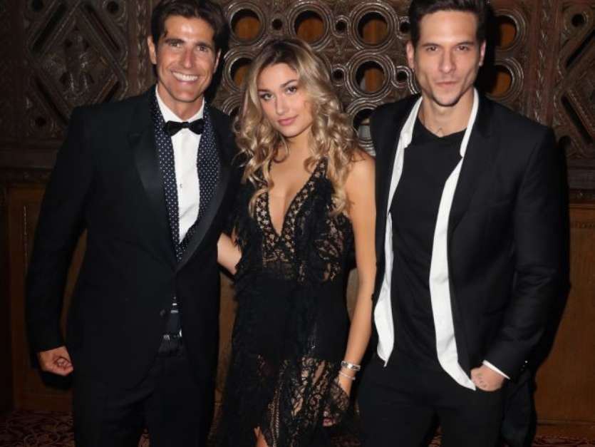 Sasha Meneghel posou com Reynaldo Gianecchini e Diego Fragoso na evento da Fundação Alcides & Rosaura Diniz (ARD) Foto: Getty Images / PurePeople