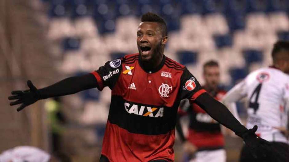 Gabriel foi negociado com o Sport no mês de janeiro. O meia-atacante tem vínculo com o Flamengo até o fim de 2019, mas foi cedido por empréstimo aos pernambucanos até dezembro. Nas cinco temporadas em que esteve na Gávea, ele foi a campo em 214 vezes e fez 23 gols. Porém, nunca conseguiu se consolidar entre os titulares e também era alvo constante dos torcedores. Conquistou dois estaduais e uma Copa do Brasil durante o período. Foto: Divulgação / LANCE!